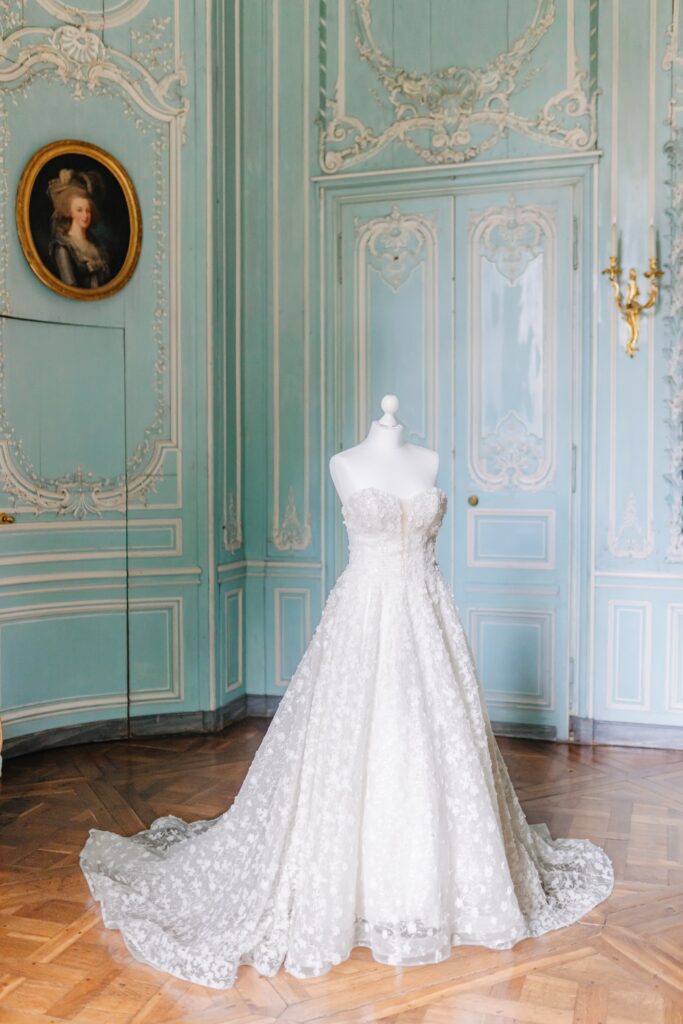 Château de Champlâtreux : French destination wedding