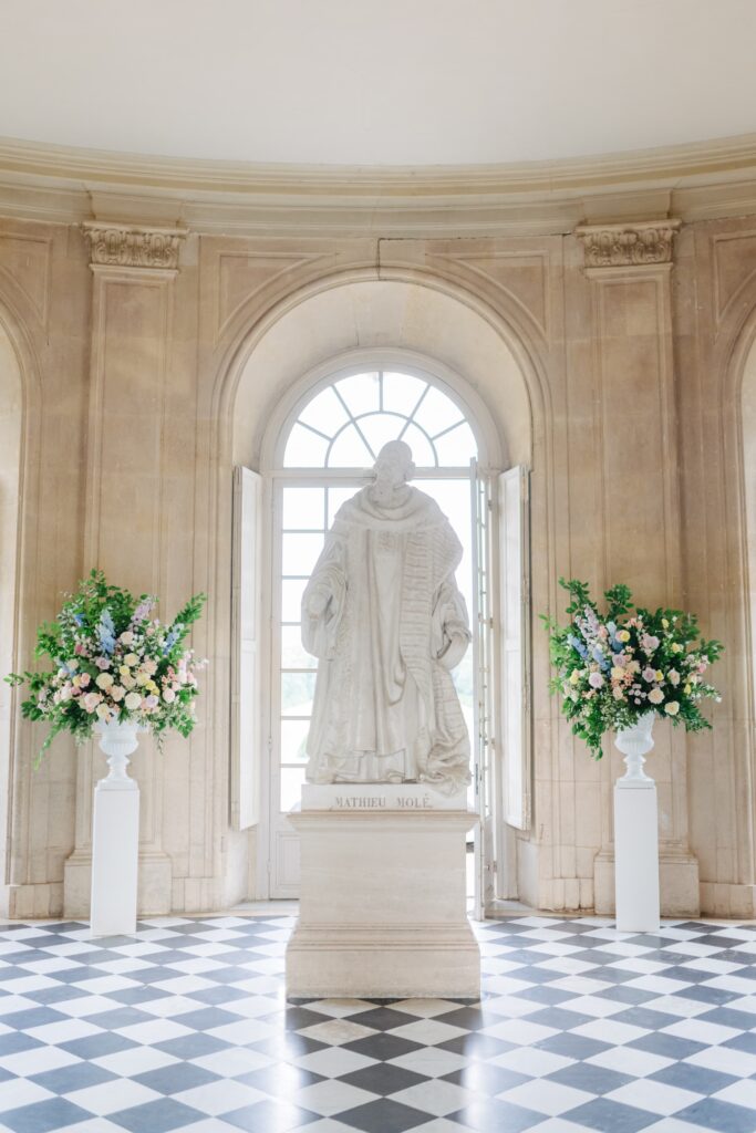 Château de Champlâtreux : French destination wedding