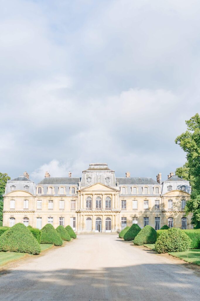 Château de Champlâtreux : French destination wedding